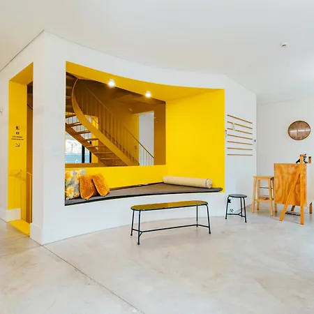 Surf & Sea Hostel *